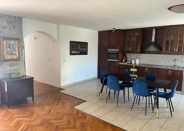 Magia Sul Mare Петрчане